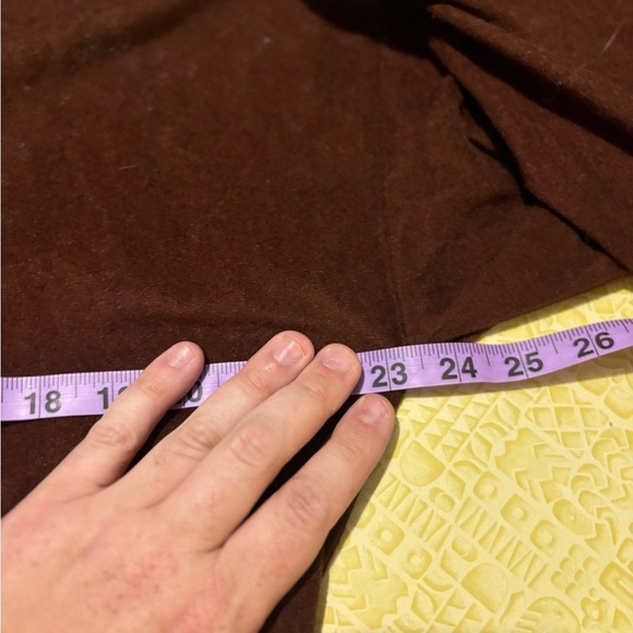 Vintage Omega Brown Robe with Gold Tag - Picture 8 of 8